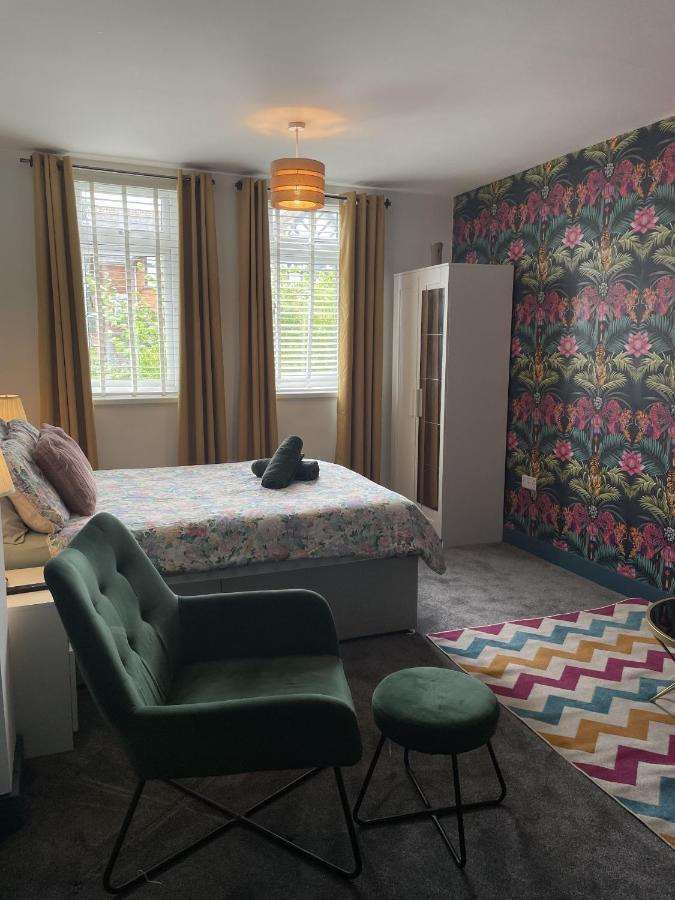 Luxury Studio Apartment Near Birmingham Citycentre Экстерьер фото